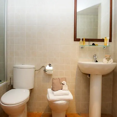 Pierre & Romana Apartment *