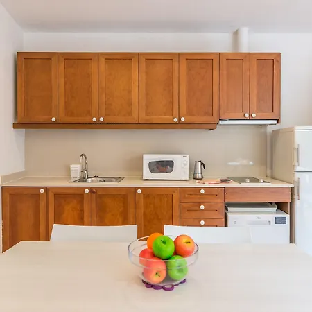 Pierre & Romana Apartment *